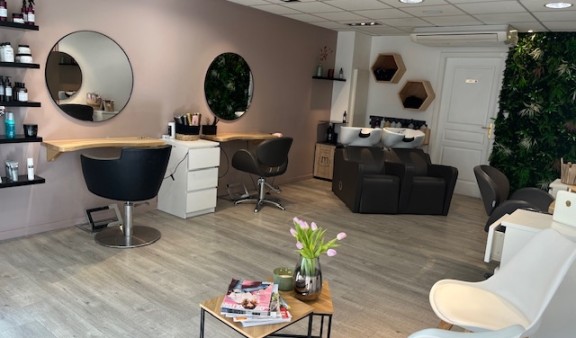 Salon de coiffure Charmila Singh Nouveau Partenaire édition 2025/26