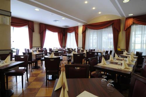 Hotel Dei Platani*** et Hotel Hollywood***